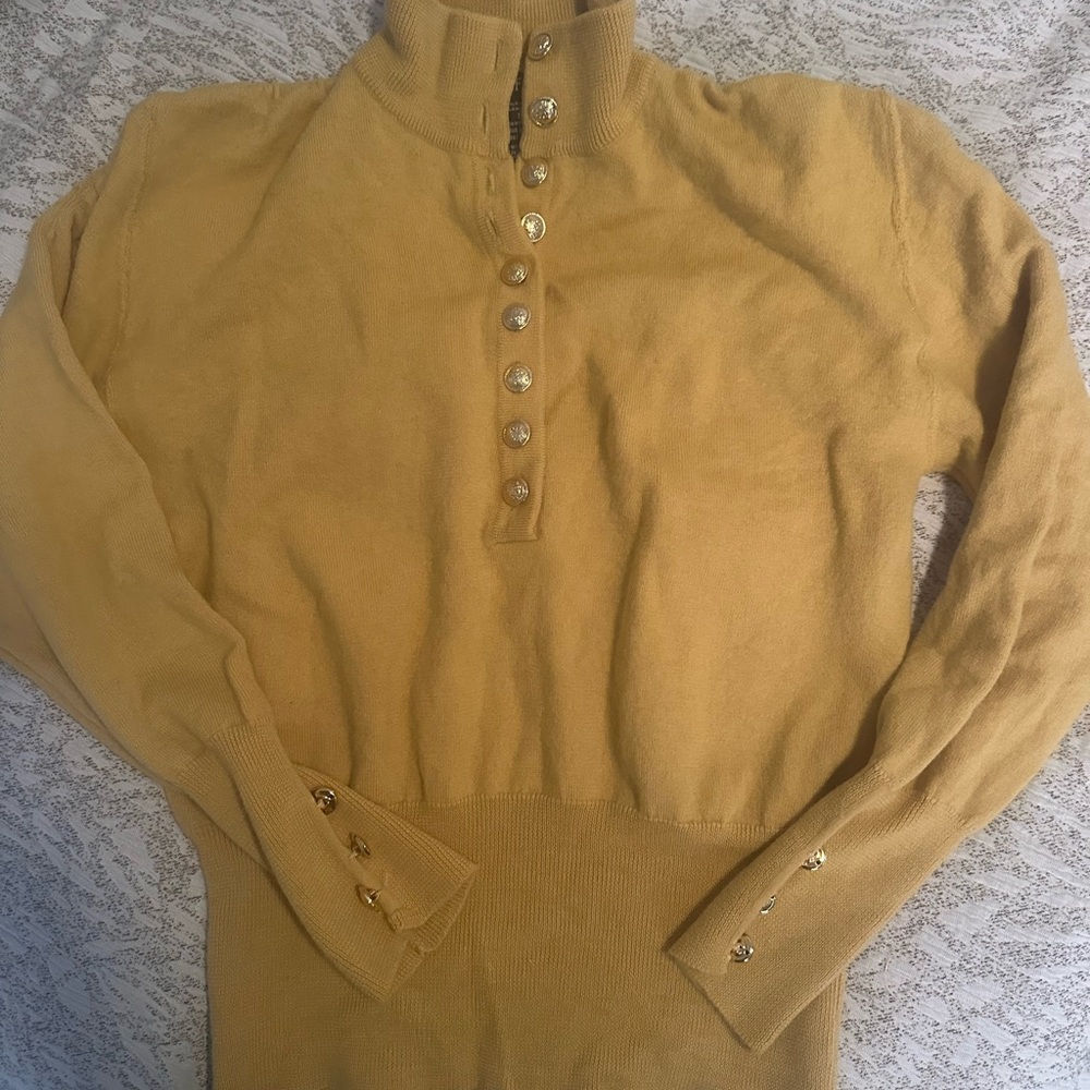Cool vintage Yellow Cowlneck Button-Front Sweater